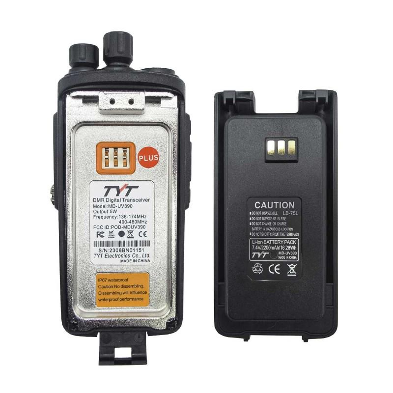 Рация цифровая tyt md uv390 dmr. TYT MD-uv390 DMR. Рации TYT MD-uv390. TYT MD-uv390 сопряжение с 380. TYT DMR MD-uv390 программатор распиновка.